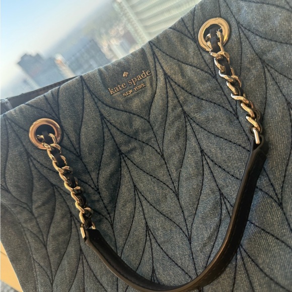 Kate Spade GUC  Denim Leaf Pattern bag GUC some wear- makes it extra cute IMO - Picture 10 of 16